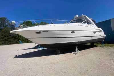 Cruisers Yachts 340 Express