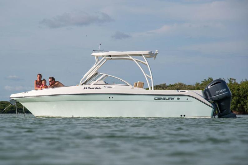 2017 Century 24 Resorter Dual Console for sale - YachtWorld