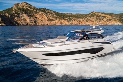 Yacht