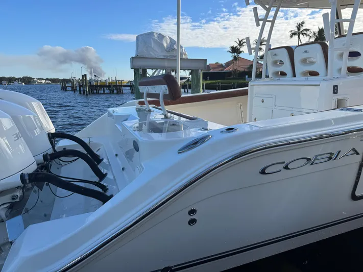 Aqua Therapy Yacht Photos Pics 