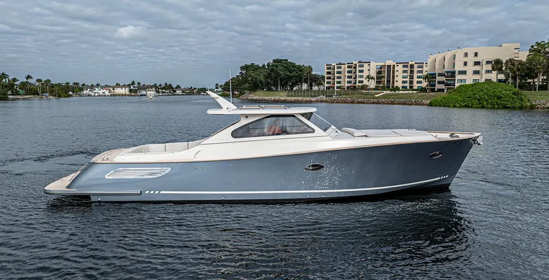 Penrose Yacht Photos Pics 