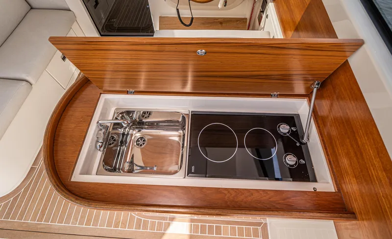 Penrose Yacht Photos Pics Gagliotta Lobster 35 yacht kitchen with sink and stove, 2020 model.