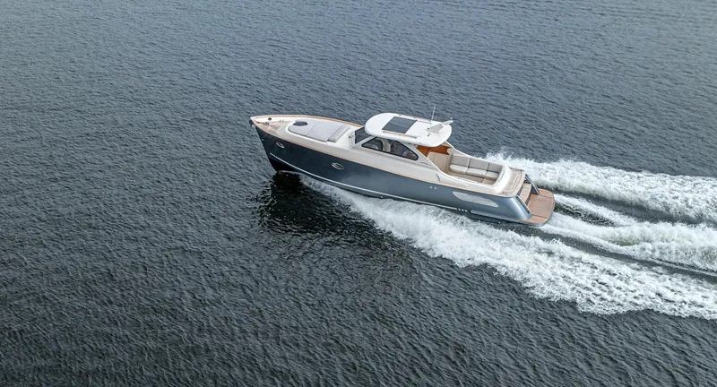 Penrose Yacht Photos Pics Gagliotta Lobster 35 yacht cruising on open water, 2020 model.
