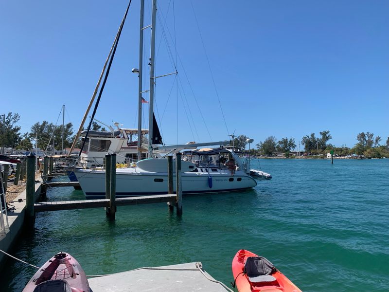 1999 Hunter 380