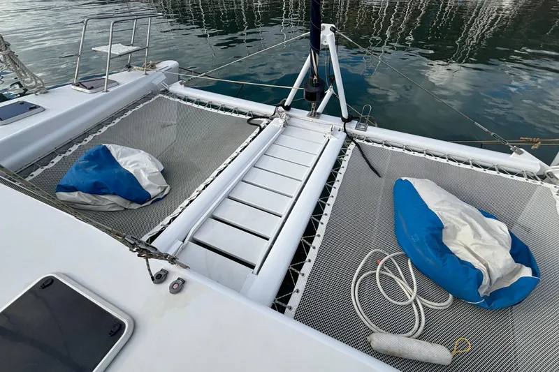  Yacht Photos Pics Kelsall 58 KSS catamaran deck with netting and ropes, 2009 model.