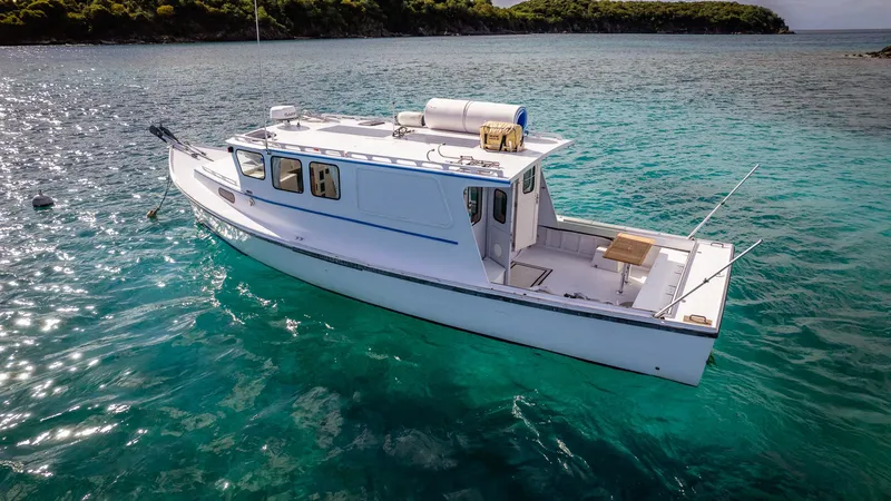 Foxy Lady Yacht Photos Pics 