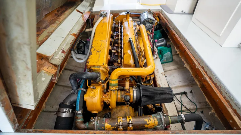 Foxy Lady Yacht Photos Pics 