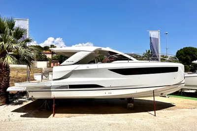 2025 Jeanneau DB/43
