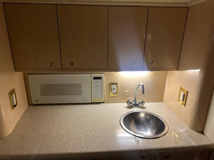 Zip It Yacht Photos Pics 