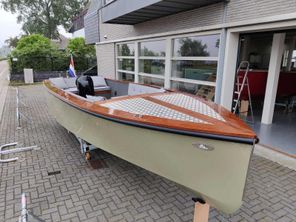 2021 AmperaBoat 610