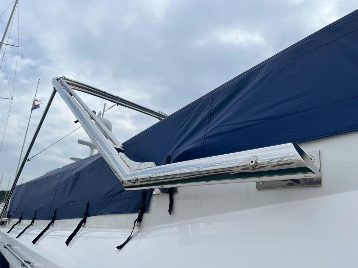 2010 Fairline 67 