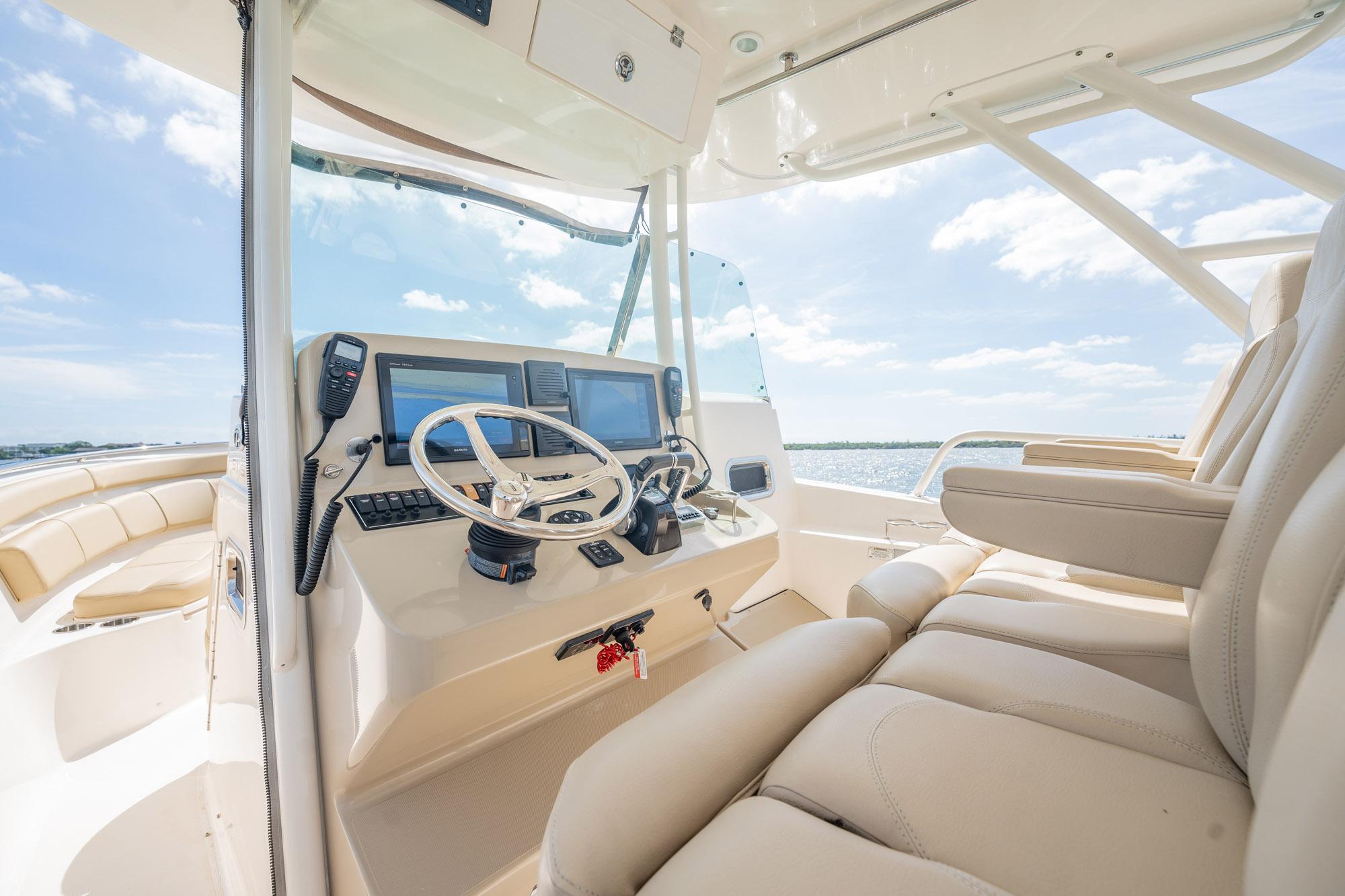 2016 Pursuit ST 310 Sport Saltwater Fishing for sale - YachtWorld