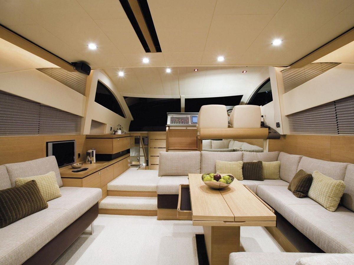 2011 Fairline 48 