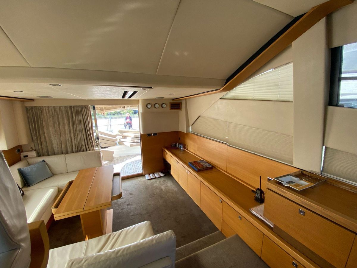 2011 Fairline 48 