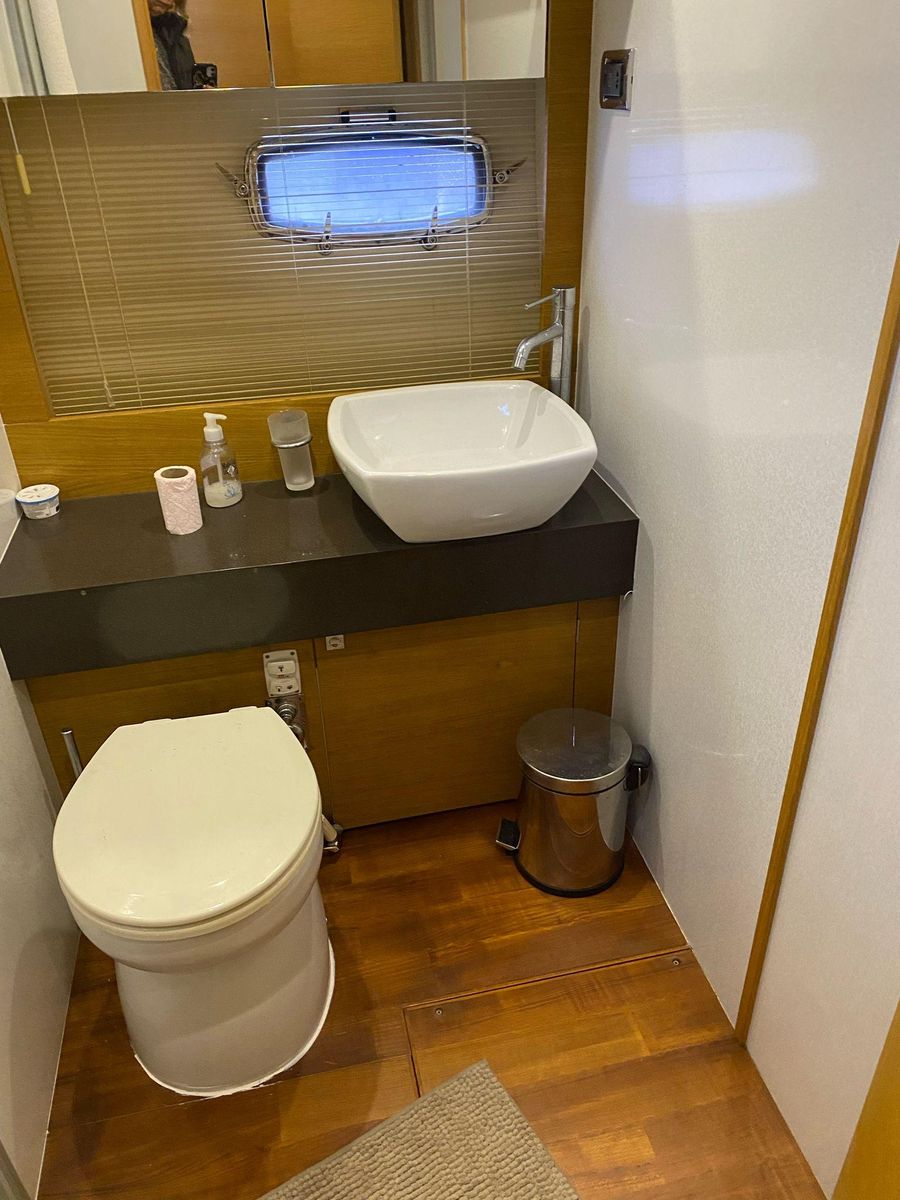 2011 Fairline 48 