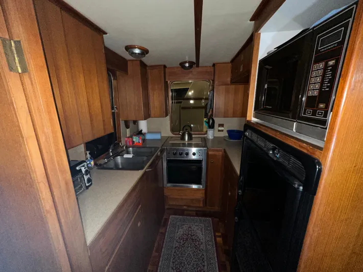 Harborview Yacht Photos Pics 