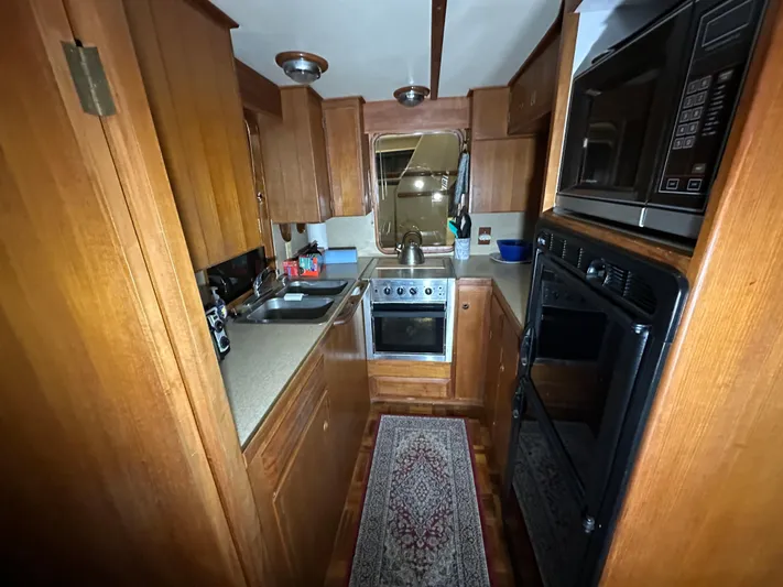 Harborview Yacht Photos Pics 