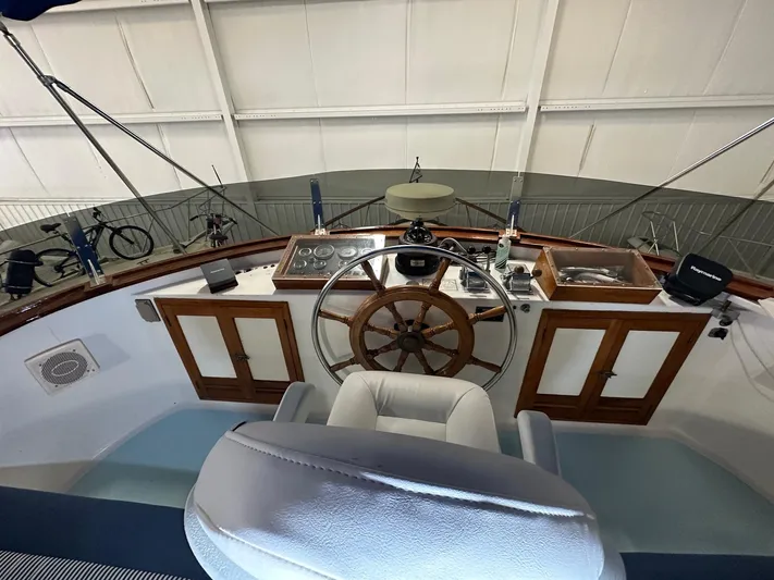 Harborview Yacht Photos Pics 