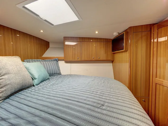 Leveled Up II Yacht Photos Pics 