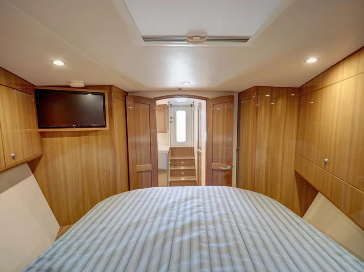 Leveled Up II Yacht Photos Pics 