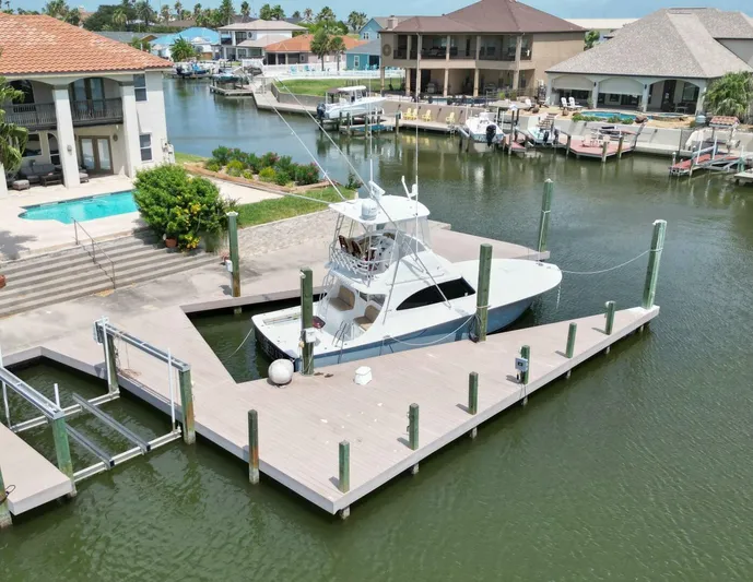 Leveled Up II Yacht Photos Pics 