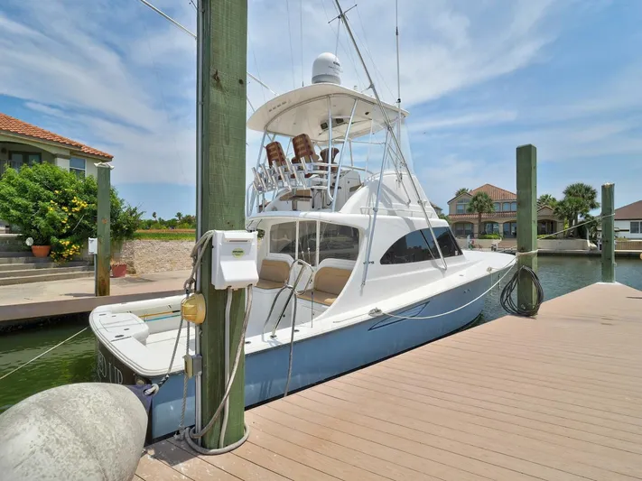 Leveled Up II Yacht Photos Pics 