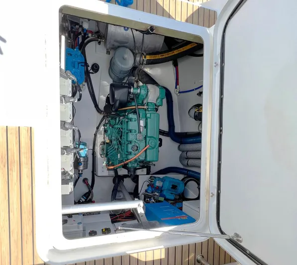 Yacht Photos Pics Engine compartment of 2018 Fountaine Pajot Saona 47.