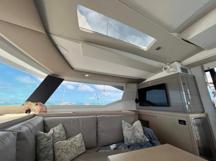  Yacht Photos Pics Interior of a 2018 Fountaine Pajot Saona 47 yacht.