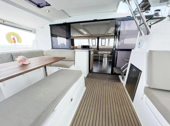  Yacht Photos Pics Interior of a 2018 Fountaine Pajot Saona 47 yacht.