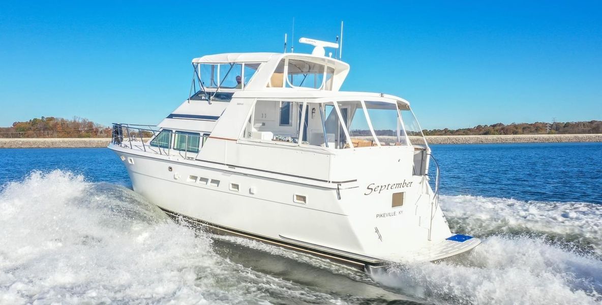 1997 Hatteras 50 Sport Deck Motor Yacht