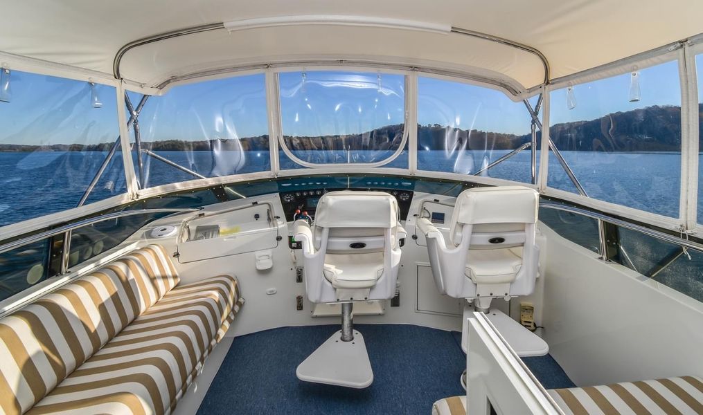1997 Hatteras 50 Sport Deck Motor Yacht