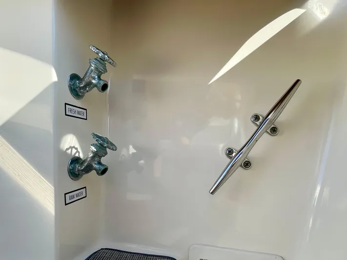 Gina Marie Yacht Photos Pics 