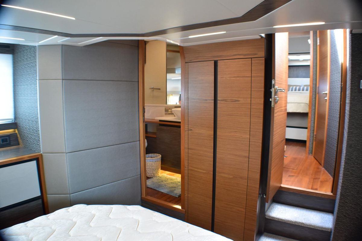 2019 Tiara Yachts 49 