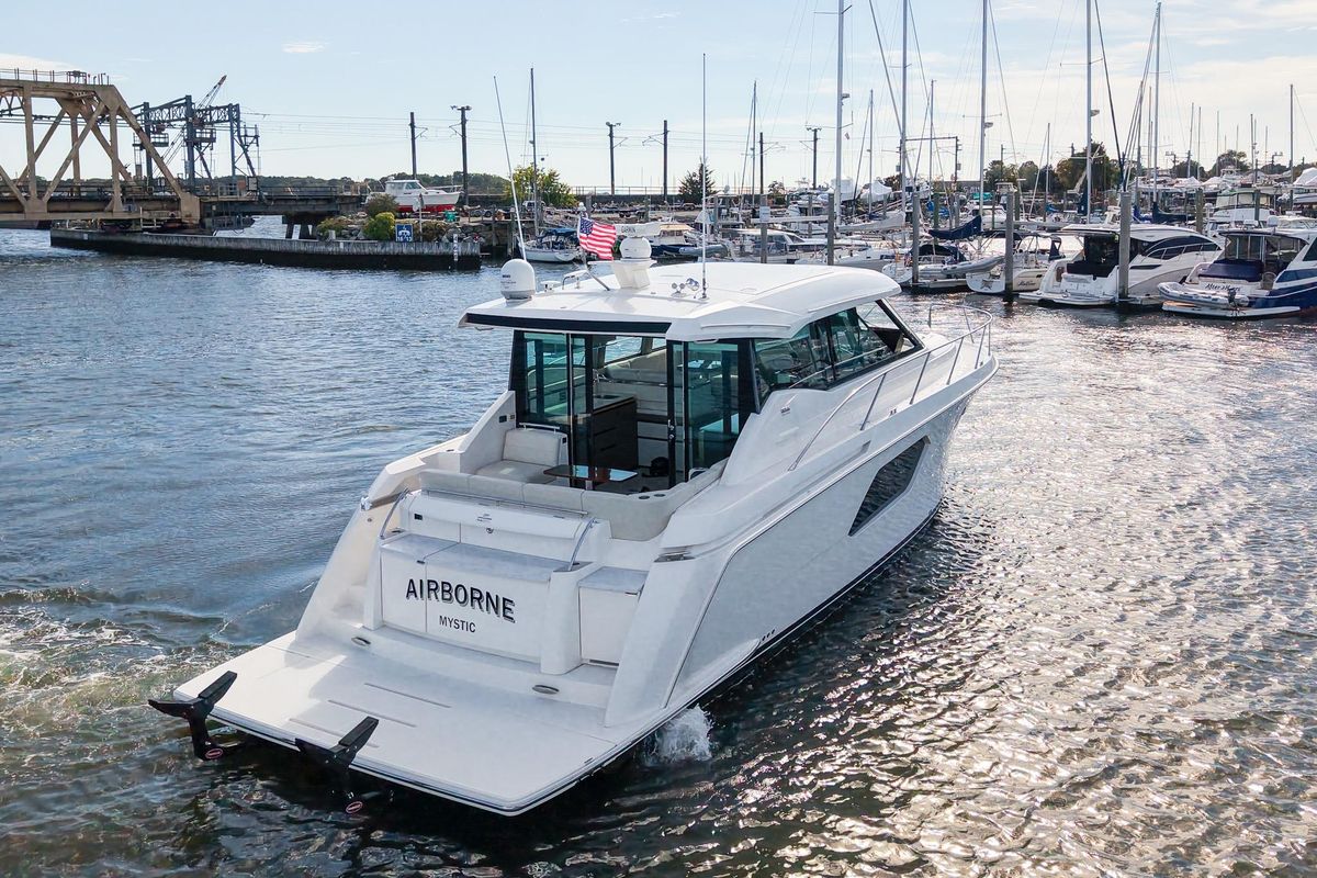 2019 Tiara Yachts 49 