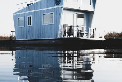 2019 Custom Houseboat