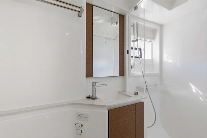 Better Now Yacht Photos Pics Modern bathroom interior on 2023 Leopard 46 Powercat yacht, featuring sleek fixtures and minimalist design.