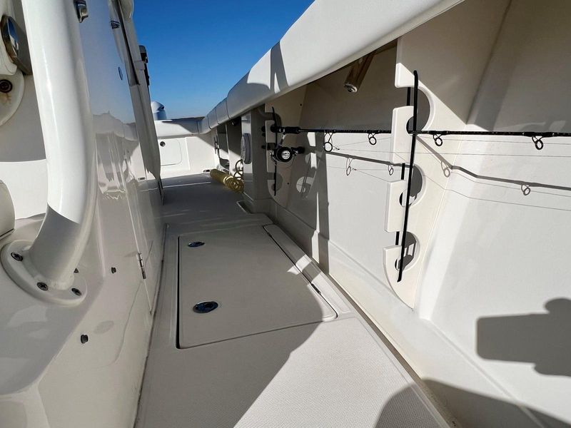 2020 Jupiter 30 HFS