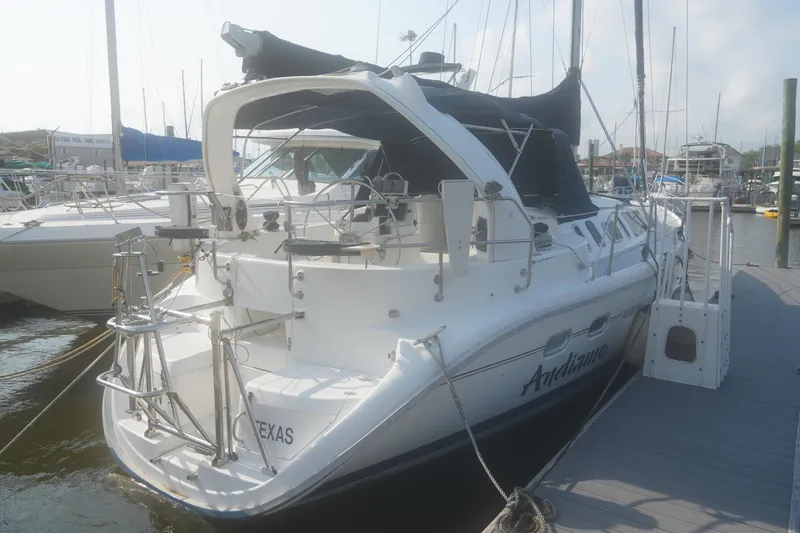 Andiamo Yacht Photos Pics 