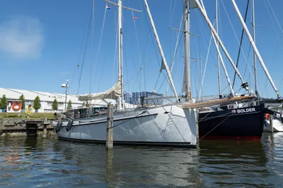1998 Puffin 42