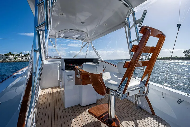 Kingfisher Yacht Photos Pics 