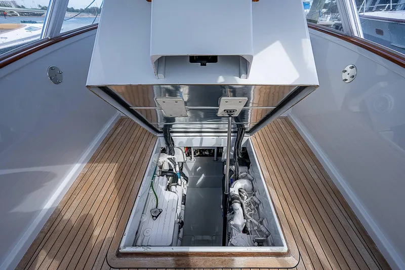 Kingfisher Yacht Photos Pics 