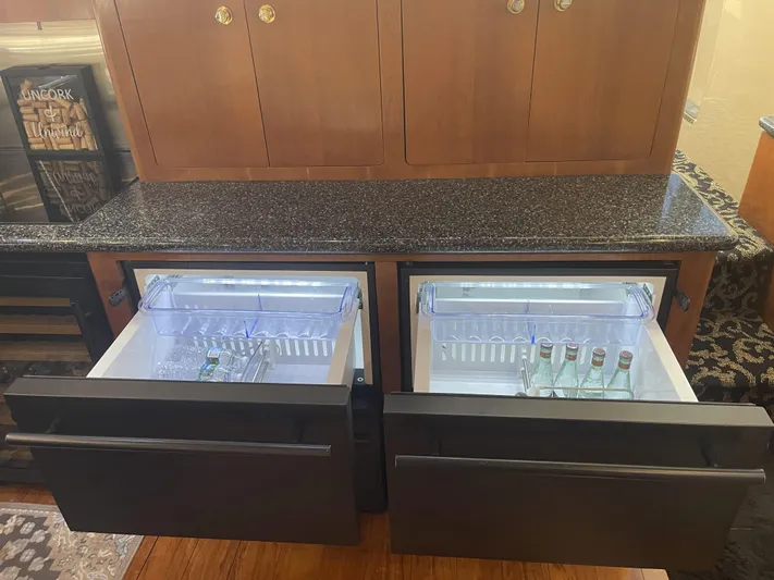 Bootlegger Yacht Photos Pics Dual drawer refrigerators in a 1999 Carver 530 Voyager Pilothouse yacht kitchen.