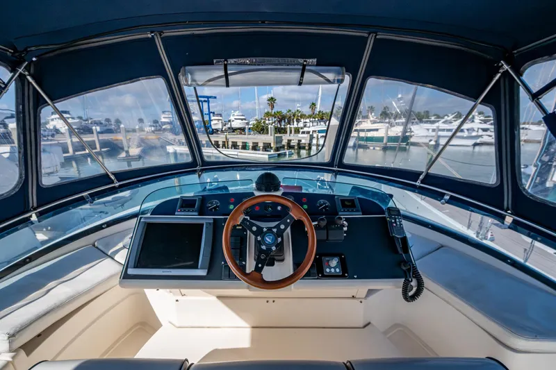 You Go Girl! Yacht Photos Pics Cockpit view of 2000 Fairline Squadron 52 yacht at marina.