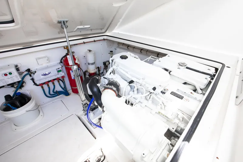 Marlin Hunter Yacht Photos Pics 