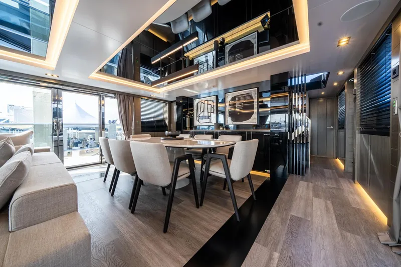 95 Pearl Yacht Photos Pics 