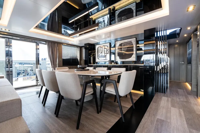 95 Pearl Yacht Photos Pics 