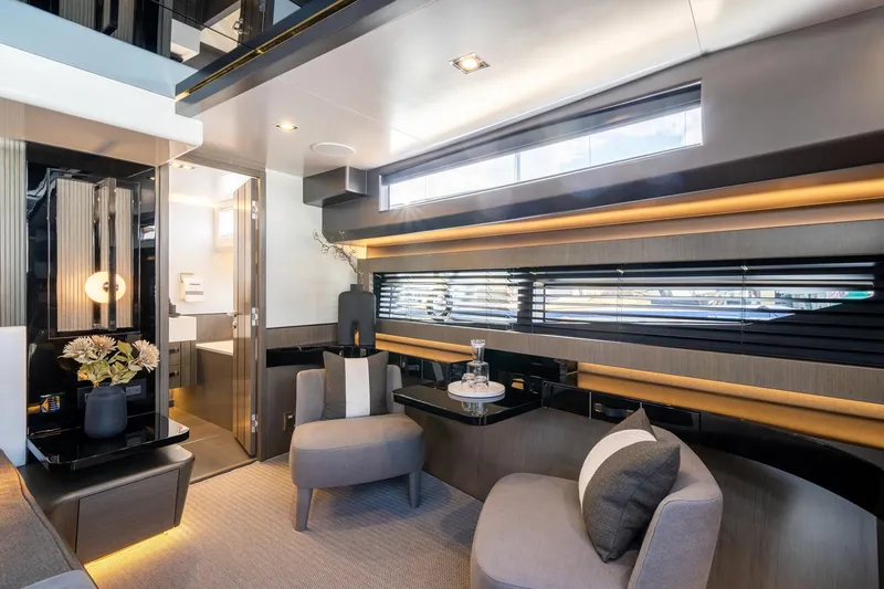 95 Pearl Yacht Photos Pics 