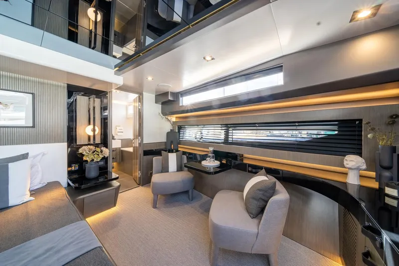 95 Pearl Yacht Photos Pics 