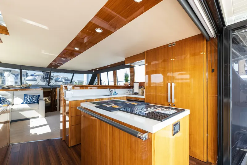 Southern Belle Yacht Photos Pics 