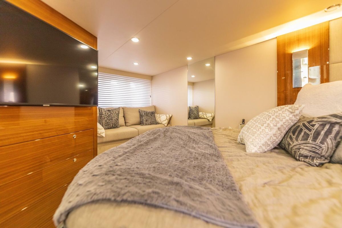 2017 Maritimo 59 